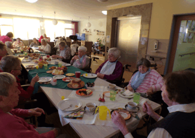 Ostern im Altenpflegeheim Haus Linde