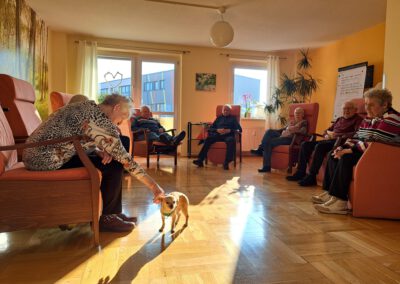 Tagespflege Oeslnitz - Besuch von Hund Cham