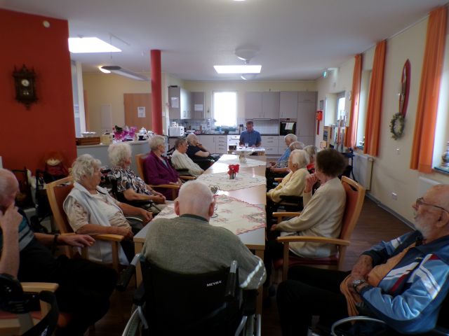 Altenpflegeheim Haus Linde - Lesung
